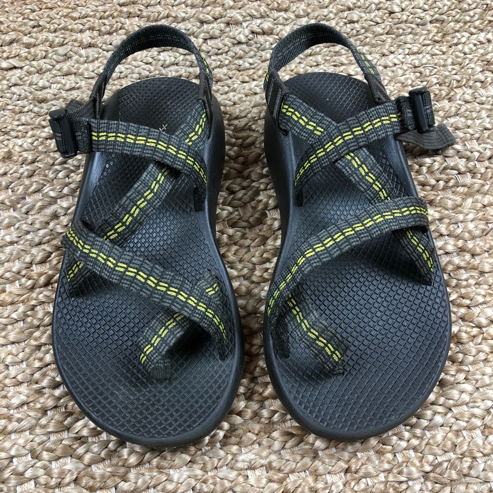Chaco Z/2 Vibram Unaweep w Toe Strap. Grey. 8